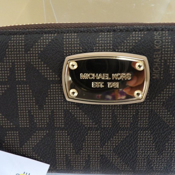 NWT MICHAEL Michael Kors Women's Large Electronics - Picture 2 of 9